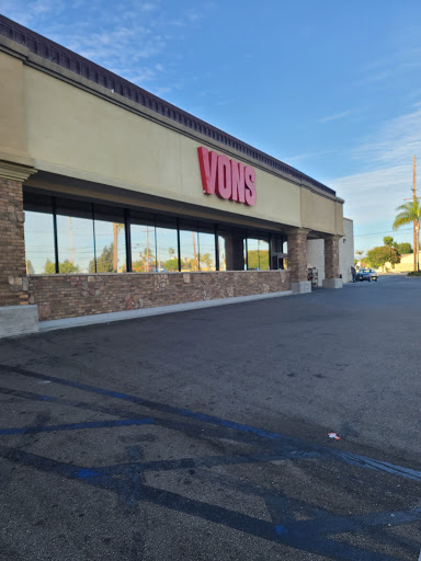 Grocery Store «Vons», reviews and photos, 12961 W Chapman Ave, Garden Grove, CA 92840, USA