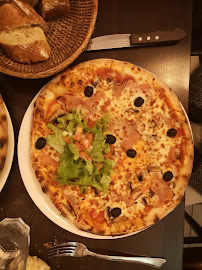 Pizza du Restaurant italien Le Napoli à Clichy - n°13