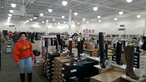Shoe Store «DSW Designer Shoe Warehouse», reviews and photos, 2426 Lincoln Hwy, Langhorne, PA 19047, USA