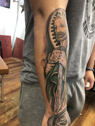 Explore ankle bracelet tattoo ideas, creative tattoo ideas in Omaha, available at A New Creation Tattoo