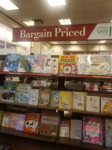 Book Store «Barnes & Noble», reviews and photos, 1156 US-46, Woodland Park, NJ 07424, USA