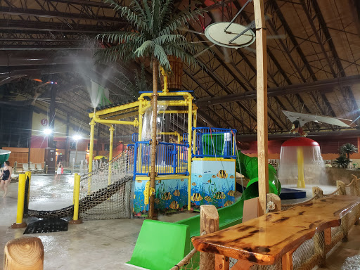 Water Park «Kahuna Laguna Indoor Water Park», reviews and photos, 2251 White Mountain Hwy, North Conway, NH 03860, USA