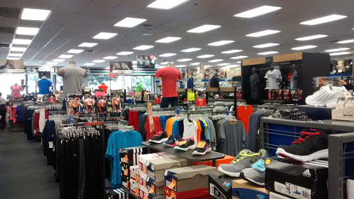 Sporting Goods Store «Big 5 Sporting Goods - El Segundo», reviews and photos, 2515 W El Segundo Blvd, El Segundo, CA 90245, USA