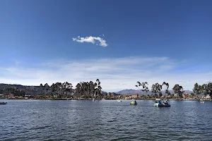 Laguna de Achocalla image