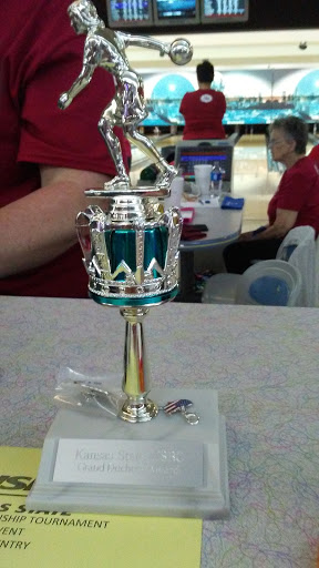 Bowling Alley «West Ridge Lanes Family Fun», reviews and photos, 1935 SW Westport Dr, Topeka, KS 66604, USA