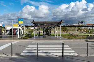 Estacionamento Aeroporto de Faro image