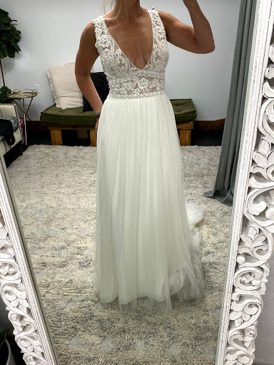Bridal Shop «Urban Bridal Shop», reviews and photos, 15495 S Quivira Rd, Overland Park, KS 66221, USA