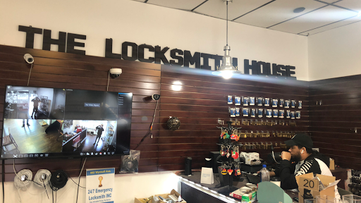 Locksmith «The Locksmith House», reviews and photos, 880 Wyckoff Ave, Brooklyn, NY 11237, USA