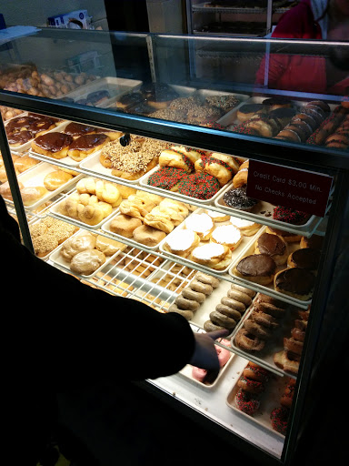 Donut Shop «Cresent Donut Shops», reviews and photos, 231 S Adams St, Bloomington, IN 47404, USA