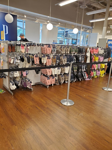 Clothing Store «Gap Outlet», reviews and photos, 1000 PA-611, Tannersville, PA 18372, USA