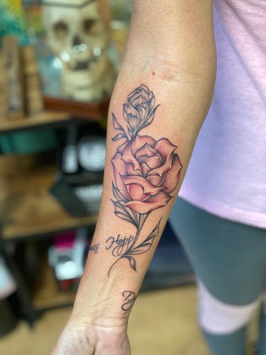 Explore honeymoon tattoo ideas, creative tattoo ideas in Saint Petersburg, available at Buku Tattoo Studio