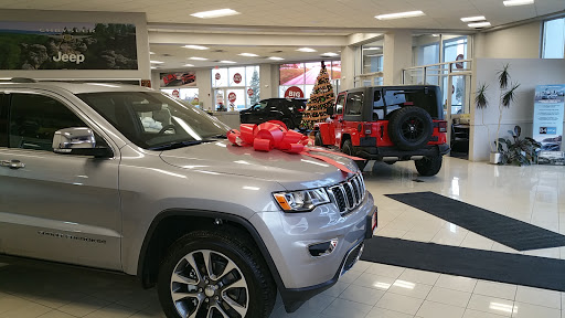 Car Dealer «Gurnee Chrysler Jeep Dodge Ram», reviews and photos, 7255 Grand Ave, Gurnee, IL 60031, USA