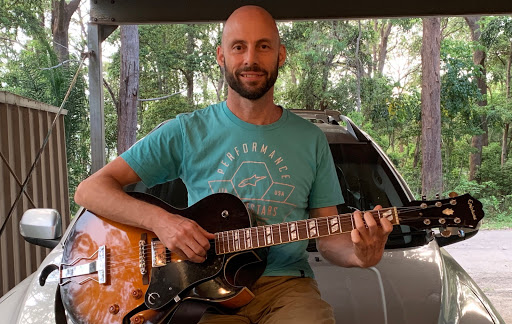 Play Nice Guitar - Sunshine Coast Guitar Lessons