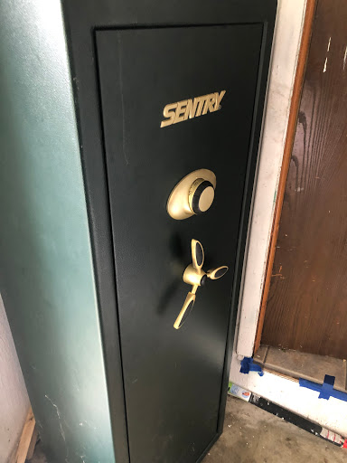 Locksmith «Mobile Locksmith Indianapolis LLC», reviews and photos, 120 E Market St, Indianapolis, IN 46204, USA