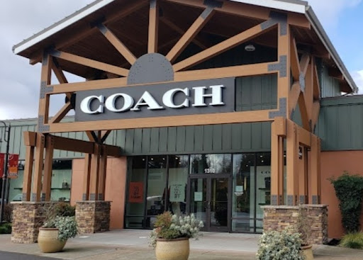 Shopping Mall «Centralia Outlets», reviews and photos, 1342 Lum Rd, Centralia, WA 98531, USA