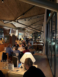 Photo n°48 de Les Roseaux - restaurant du Hangar Y à Meudon ()