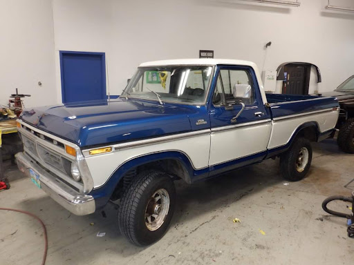 Auto Body Shop «Maaco Collision Repair & Auto Painting», reviews and photos, 12314 Meridian E, Puyallup, WA 98373, USA