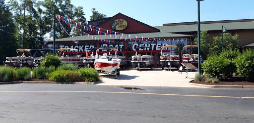 Sporting Goods Store «Bass Pro Shops», reviews and photos, 11550 Lakeridge Pkwy, Ashland, VA 23005, USA