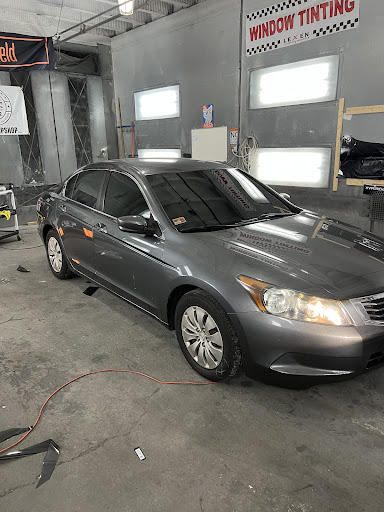 Your Top Shop Auto Care en Central Falls