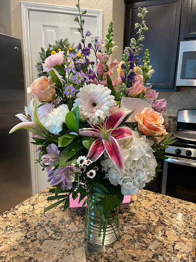 Florist «Flower Me Florist», reviews and photos, 7729 Tezel Rd, San Antonio, TX 78250, USA