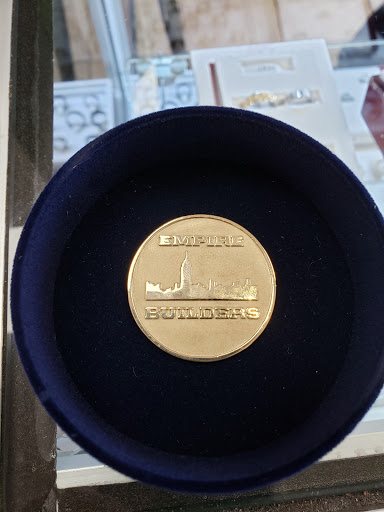 Jewelry Repair Service «Snug Harbor Jewelry Inc», reviews and photos, 395 Merrick Rd, Amityville, NY 11701, USA