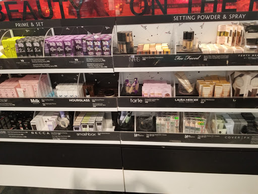 Cosmetics Store «SEPHORA», reviews and photos, Smith Haven Mall Smith Haven Mall, Lake Grove, NY 11755, USA