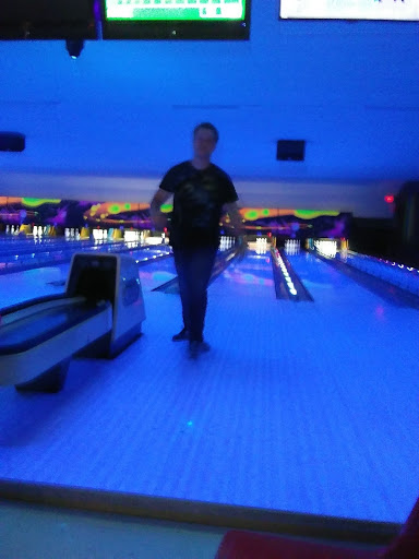 Bowling Alley «The Bowling Alley», reviews and photos, 1535 N Detroit St, Warsaw, IN 46580, USA