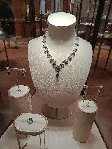 Jewelry Store «Cartier», reviews and photos, 370 N Rodeo Dr, Beverly Hills, CA 90210, USA