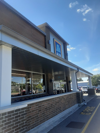 Supermarket «ALDI», reviews and photos, 2045 Mentor Ave, Painesville, OH 44077, USA