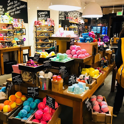 Cosmetics Store «Lush Cosmetics», reviews and photos, 2116 Union St, San Francisco, CA 94123, USA