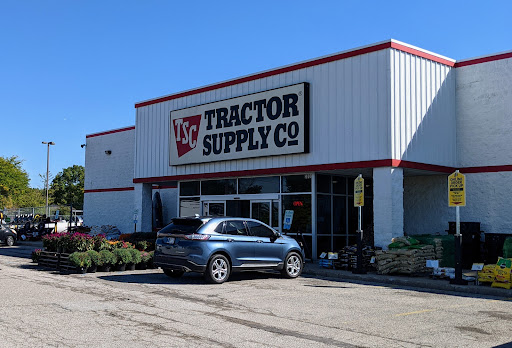 Tractor Supply Co., 3000 S Memorial Dr, New Castle, IN 47362, USA, 