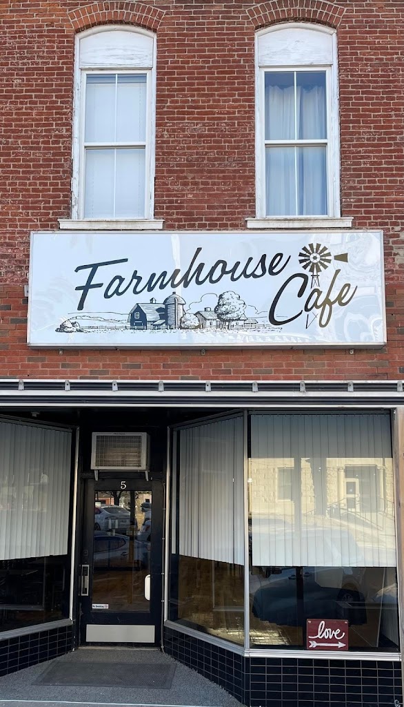 Farmhouse Cafe 64633
