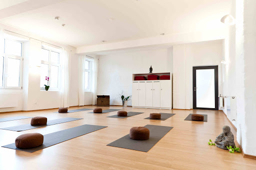Yoga class centers in Nuremberg