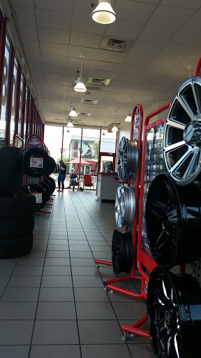 Tire Shop «Discount Tire Store - Lebanon, TN», reviews and photos, 613 S Cumberland St, Lebanon, TN 37087, USA