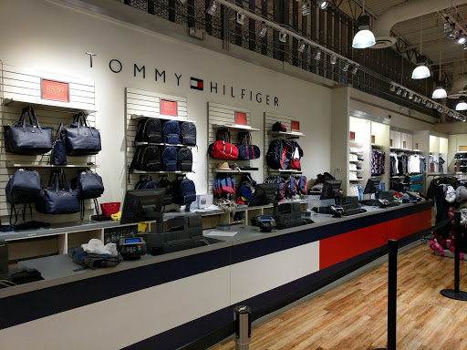 Tommy Hilfiger