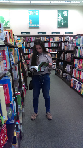 Book Store «Barnes & Noble», reviews and photos, 1980 N Dixie Hwy, Elizabethtown, KY 42701, USA