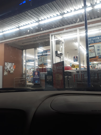 Grocery Store «IGA», reviews and photos, 390 N Dixie St, Horse Cave, KY 42749, USA