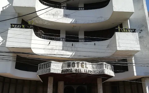 hotel fuente del llano image