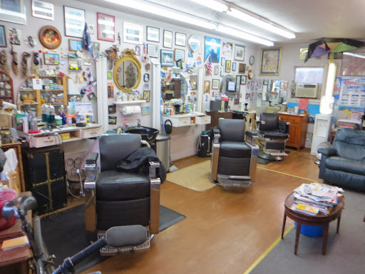 Barber Shop «Smittys Barber Shop», reviews and photos, 17214 Ronald Pl N, Shoreline, WA 98133, USA