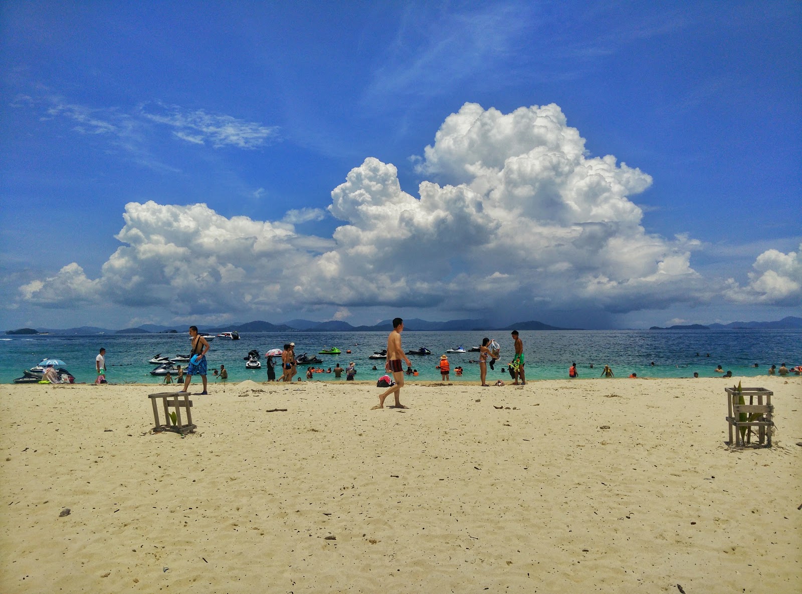 Foto van Khai Nai Beach met gemiddeld niveau van netheid