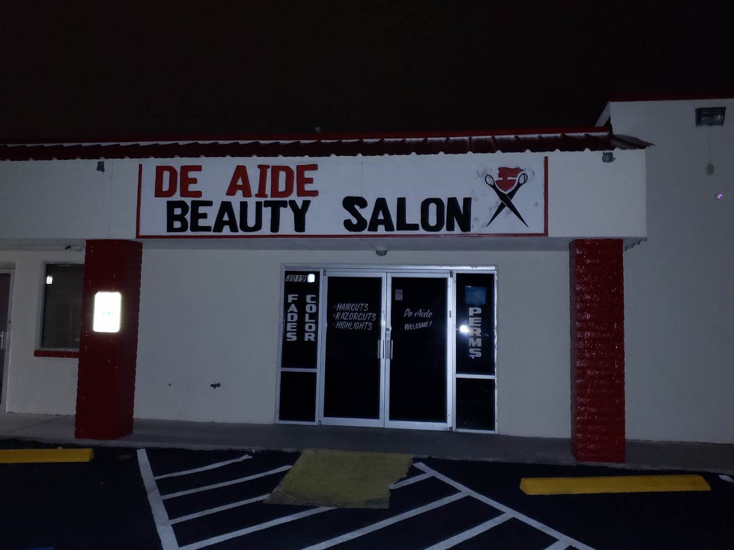 De Aide Beauty Salon
