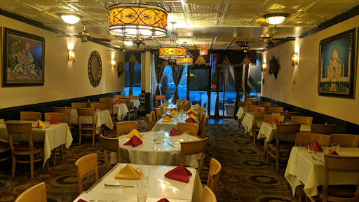 Indian Restaurant «Taj Mahal Indian Restaurant & Bar», reviews and photos, 10455 N Central Expy #120, Dallas, TX 75231, USA
