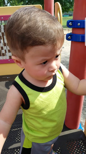 Hair Salon «Buzzing Bee Kids Hair Salon», reviews and photos, 131 Main St #6, East Rockaway, NY 11518, USA