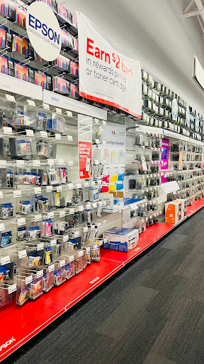 Office Supply Store «Staples», reviews and photos, 935 E Lancaster Ave, Downingtown, PA 19335, USA