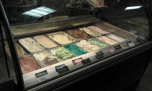 Ice Cream Shop «Cold Stone Creamery», reviews and photos, 2037 W Ridge Rd, Rochester, NY 14626, USA