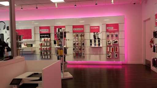 Cell Phone Store «T-Mobile», reviews and photos, 3195 Zinfandel Dr #2, Rancho Cordova, CA 95670, USA