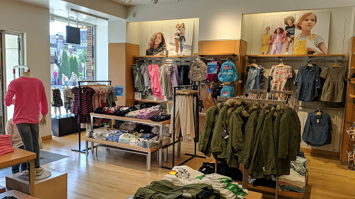 Clothing Store «Gap», reviews and photos, 7430 164th Ave NE, Redmond, WA 98052, USA