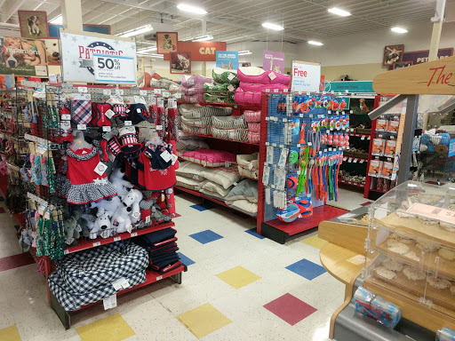 Pet Supply Store «Petco Animal Supplies», reviews and photos, 516 Valley Mall Pkwy, East Wenatchee, WA 98802, USA