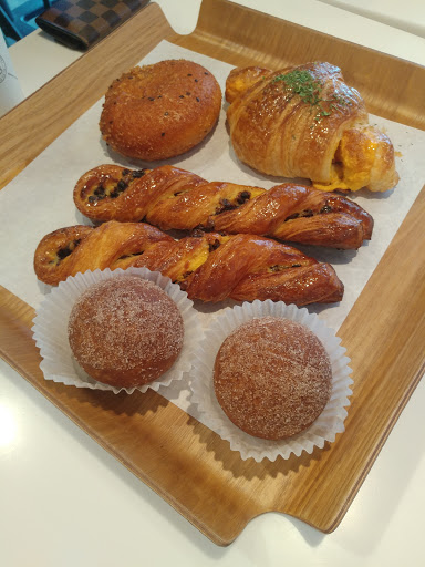 Paris Baguette image