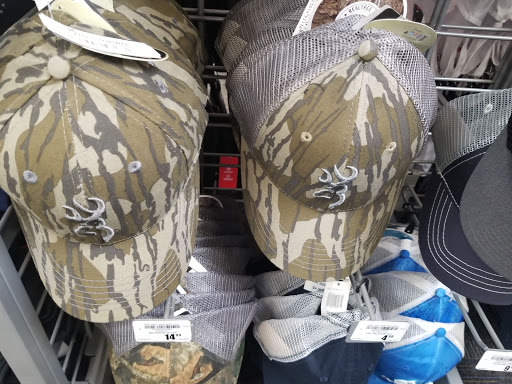 Sporting Goods Store «Academy Sports + Outdoors», reviews and photos, 1101 W Arbrook Blvd, Arlington, TX 76015, USA